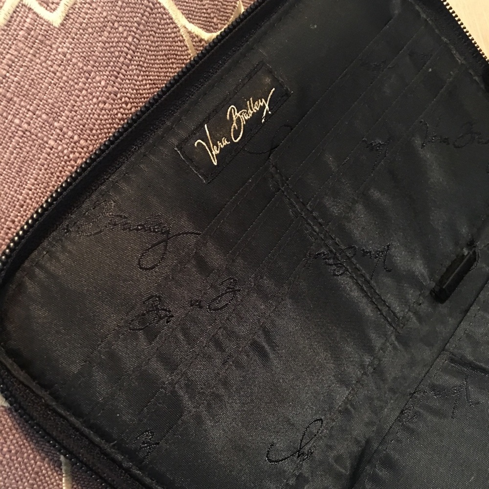 Vera Bradley - Picture 5 of 5